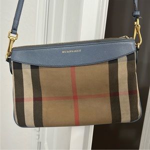 Burberry Crossbody Bag 💙🤎